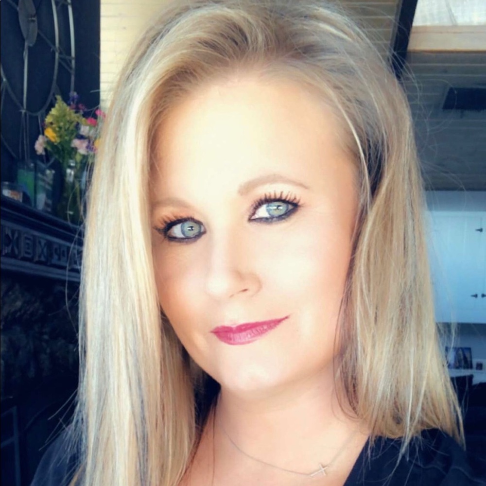 Meet your Posher, Deeanna